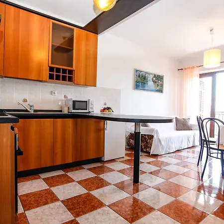 Apartment Kamen