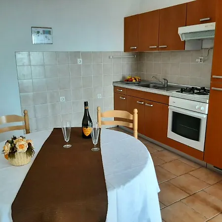 Kamen Apartment Novi Vinodolski